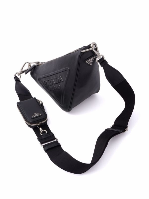 17951873_37878277_1000-1.jpg Prada logo plaque shoulder bag