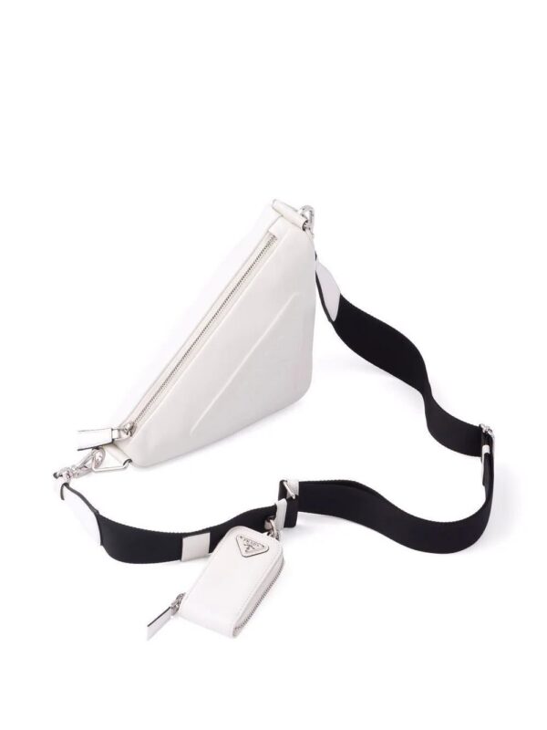 17953008_37879348_1000.jpg Prada logo plaque shoulder bag