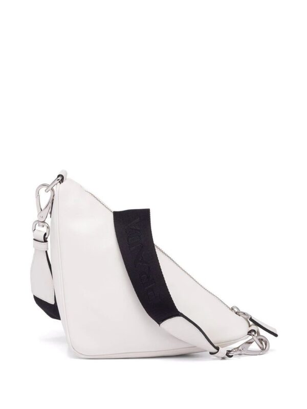 17953008_37879350_1000.jpg Prada logo plaque shoulder bag