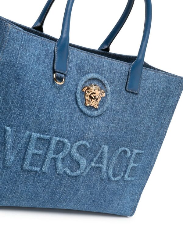 17997494_40968325_1000.jpg Versace Medusa denim tote bag