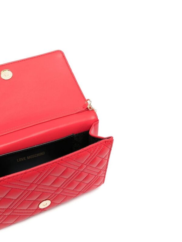 18069825_40853279_1000.jpg Love Moschino quilted logo-plaque shoulder bag