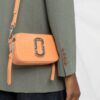 18072837_6fff1347-d8dd-450a-9d6c-d58d3ba14c6f_1000.jpg Marc Jacobs The Snapshot camera bag