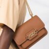 18158443_39125019_1000.jpg Michael Michael Kors logo plaque shoulder bag