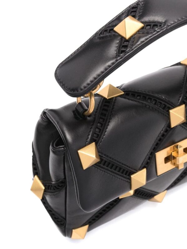 18169743_983d6be9-ad1c-48b5-8c03-ddd1c1e1ef12_1000.jpg Valentino Garavani Roman Stud shoulder bag