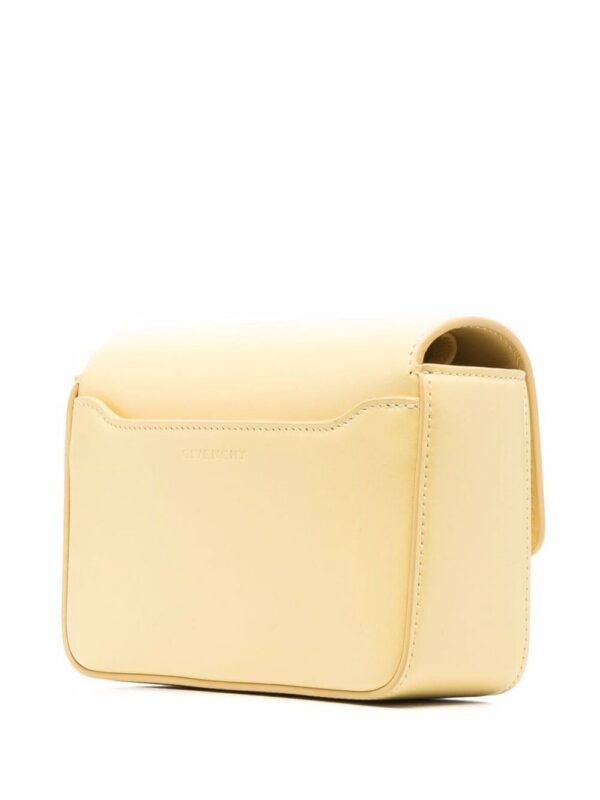18173741_38833882_1000.jpg Givenchy logo-plaque leather shoulder bag