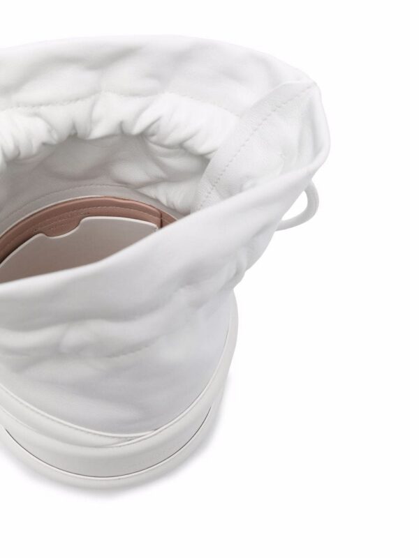18186706_38724434_1000.jpg Alexander McQueen Soft Curve bucket bag
