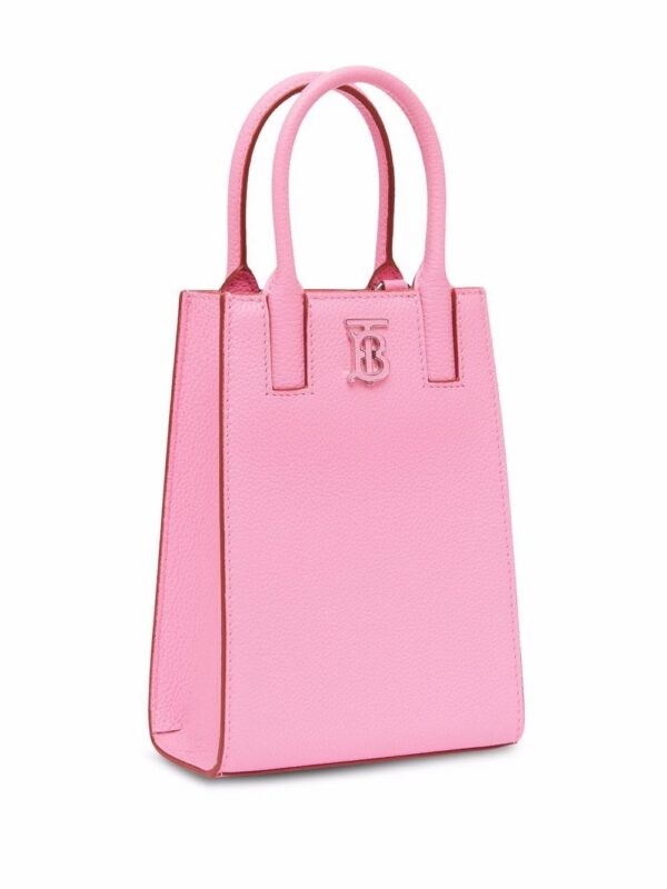 18219979_38866646_1000_965ea45c-31ce-4b69-a699-a725c58fa16a.jpg Burberry TB plaque tote bag
