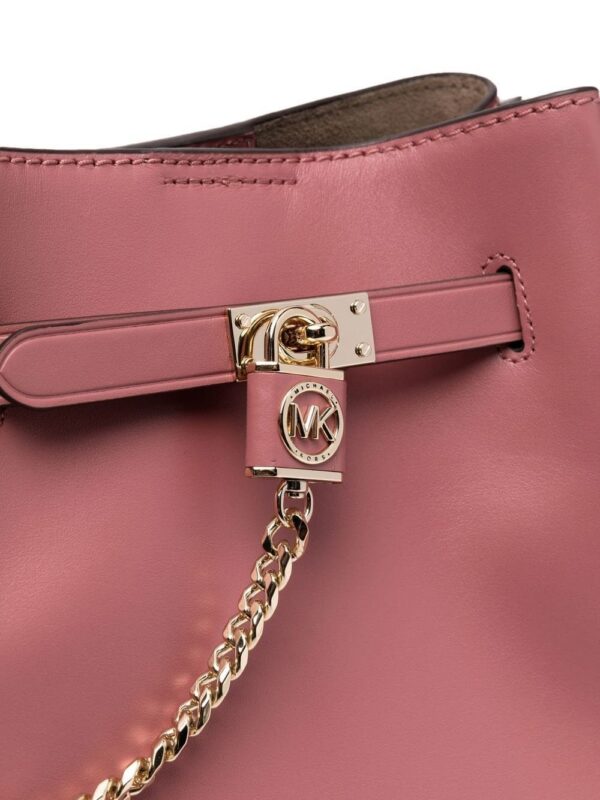 18318152_39343201_1000.jpg Michael Kors padlock detail shoulder bag