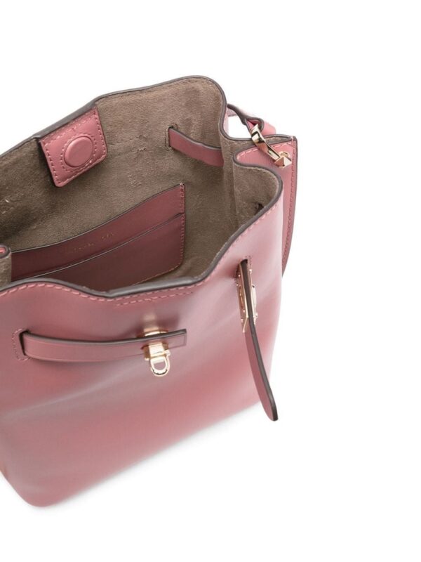 18318152_40581225_1000.jpg Michael Kors padlock detail shoulder bag