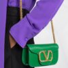 18361934_39732271_1000.jpg Valentino Garavani small Locò leather shoulder bag