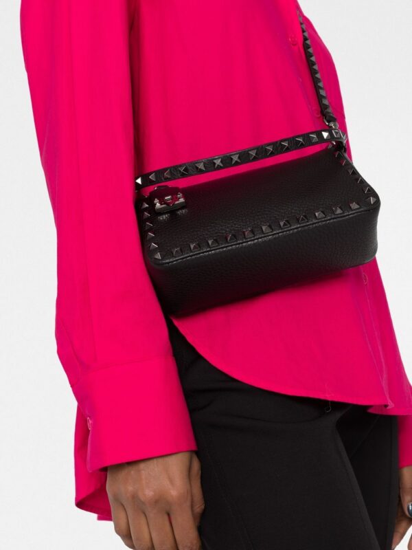 18364247_40543442_1000.jpg Valentino Garavani Rockstud leather crossbody bag