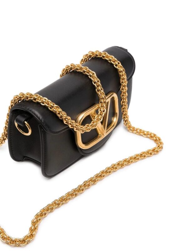 18365307_39731287_1000.jpg Valentino Garavani small Locò shoulder bag