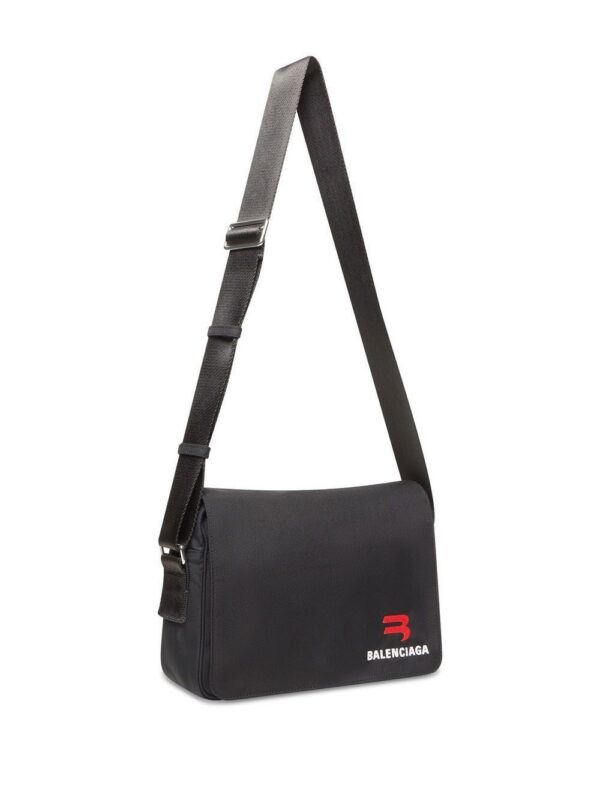 18368511_40494501_1000.jpg Balenciaga Explorer logo-print messenger bag