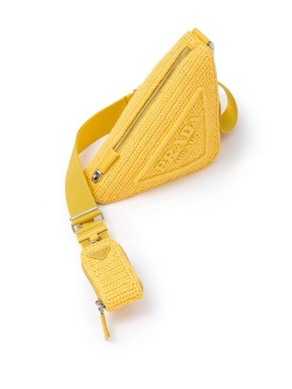 18395221_39477493_1000.jpg Prada raffia Triangle shoulder bag