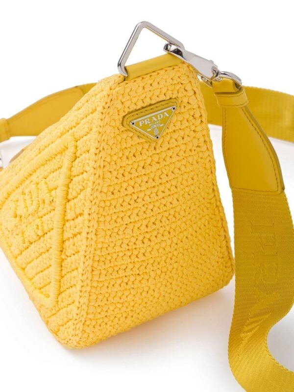 18395221_39477516_1000.jpg Prada raffia Triangle shoulder bag