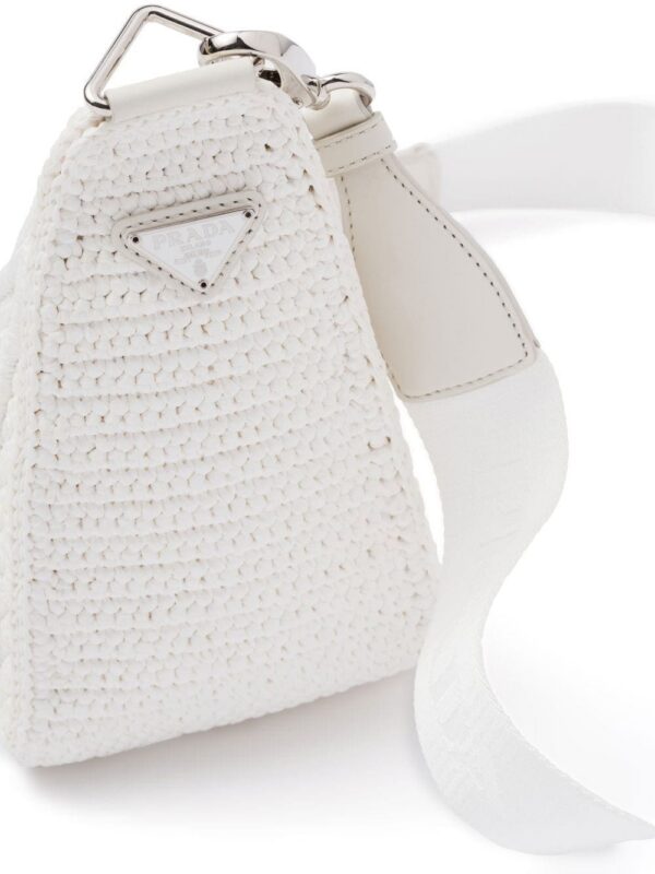 18395222_39510300_1000-1.jpg Prada raffia Triangle shoulder bag