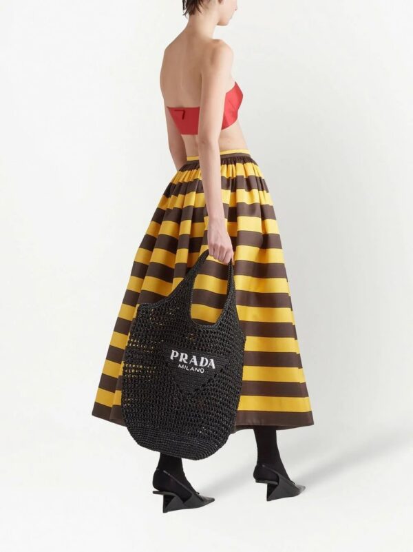 18395224_39499094_1000.jpg Prada interwoven logo tote bag