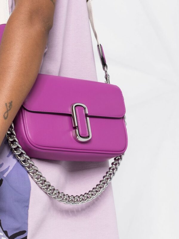 18441914_39560964_1000.jpg Marc Jacobs logo-plaque shoulder bag