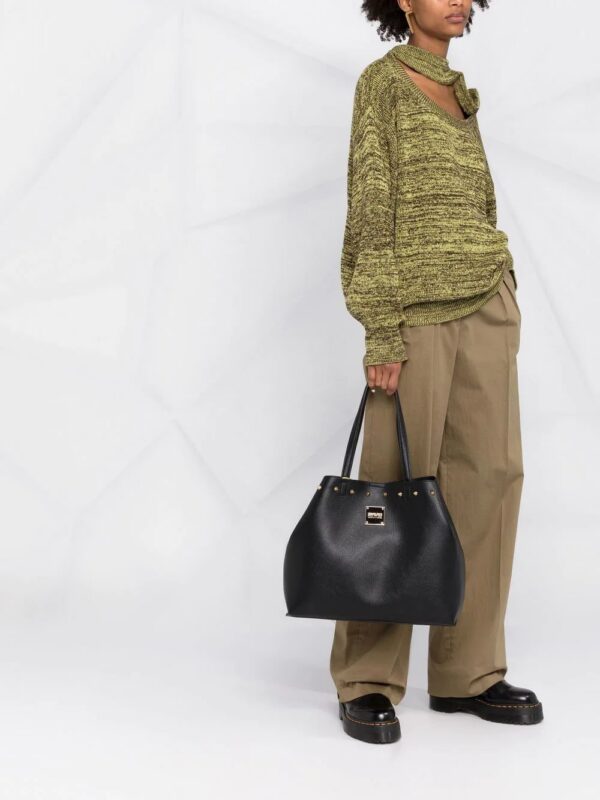 18456595_39665743_1000.jpg Versace studded grained tote bag