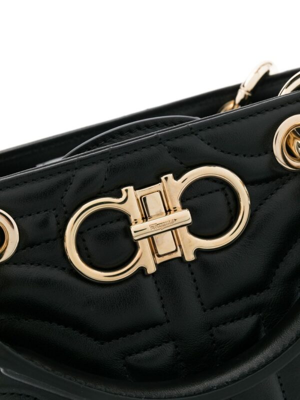 18459475_39658659_1000.jpg Ferragamo quilted Gancini crossbody tote bag