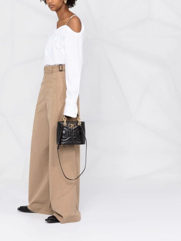 18459475_39659561_1000.jpg Ferragamo quilted Gancini crossbody tote bag