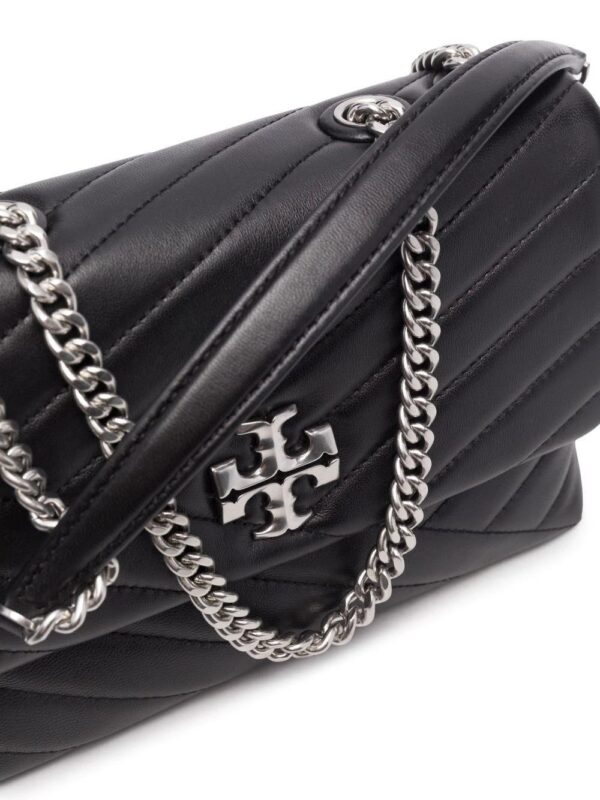 18484182_39752069_1000.jpg Tory Burch quilted logo-plaque leather bag