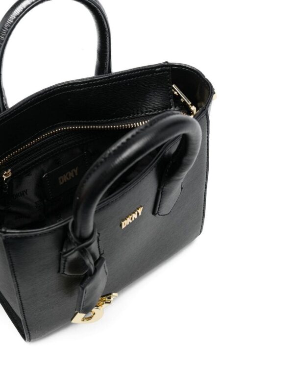 18539079_40119065_1000.jpg DKNY logo-plaque tote bag