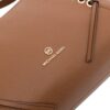 18540507_40014425_1000.jpg Michael Michael Kors logo-plaque leather shoulder bag
