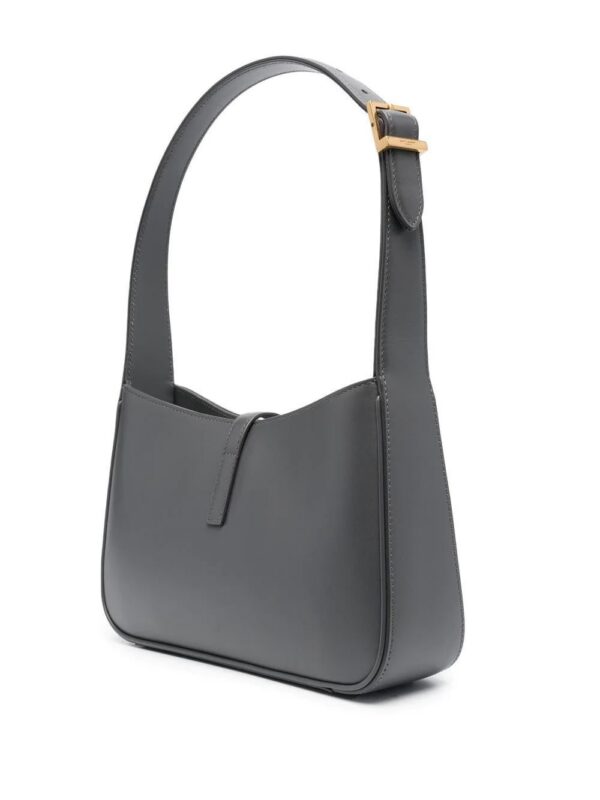 18553654_40906812_1000.jpg Saint Laurent Le 5 à 7 monogram-plaque tote bag