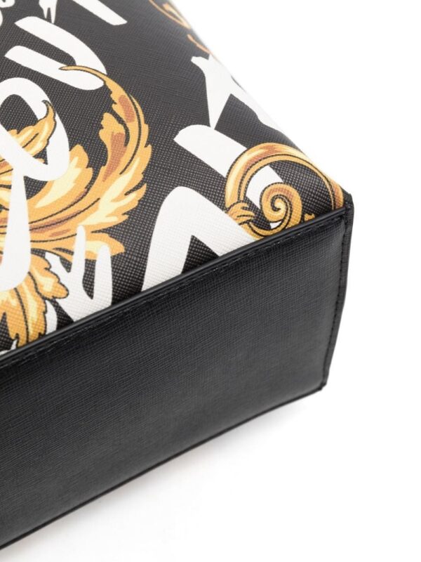 18553918_39990396_1000.jpg Versace Jeans Couture logo-print tote bag