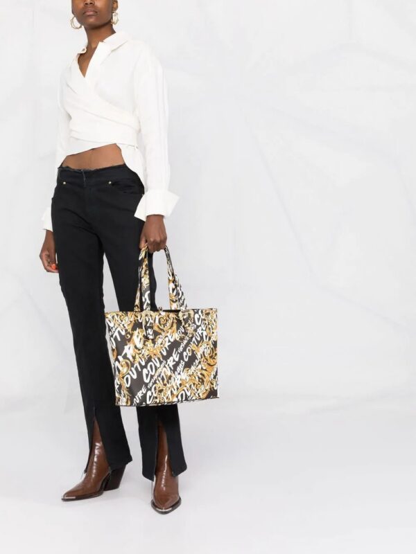 18555528_39980371_1000.jpg Versace logo-print tote bag