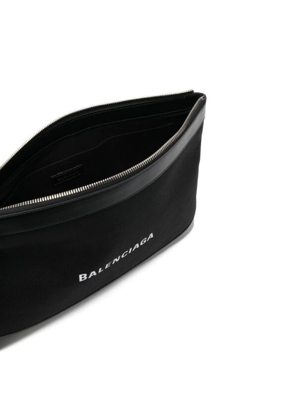 18561182_40520669_1000_49bc5ccf-2e8c-4f79-ad17-d967ee24e73d-1.jpg Balenciaga logo-print clutch