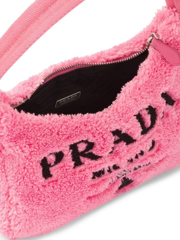 18584329_40693817_1000.jpg Prada logo-print towel shoulder bag
