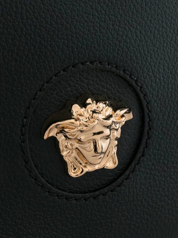 18588029_40178268_1000.jpg Versace logo-plaque tote bag