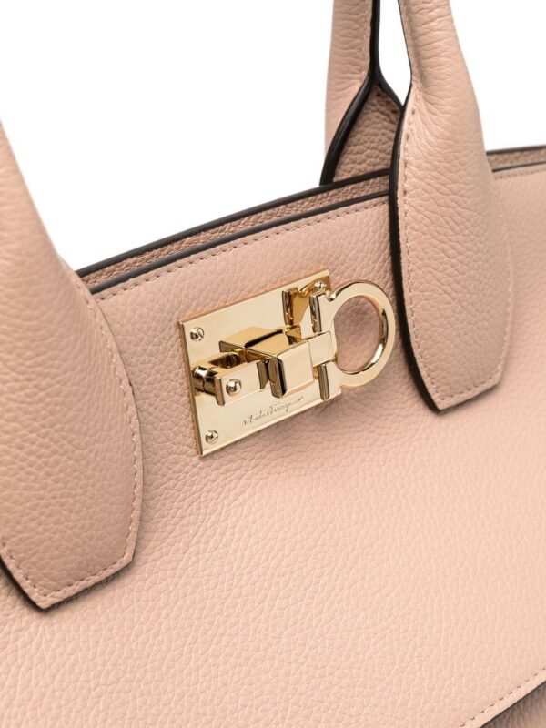 18593994_40229670_1000.jpg Ferragamo The Studio Soft tote bag