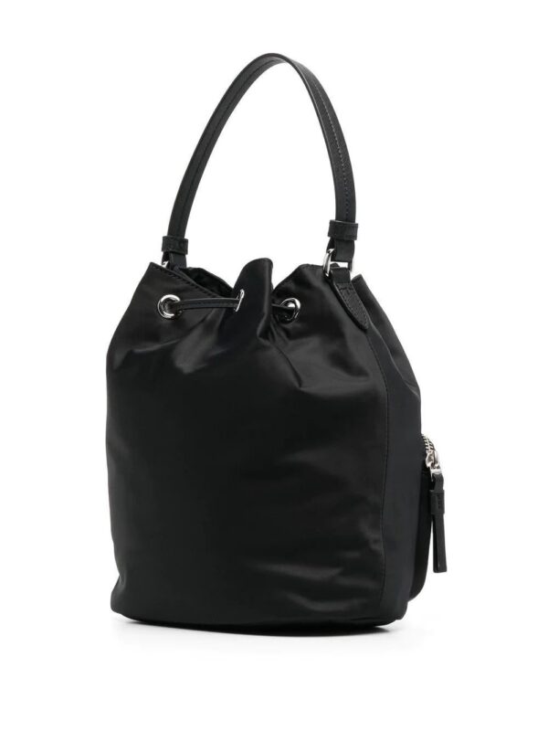 18614729_40218103_1000.jpg Tory Burch logo-plaque bucket bag