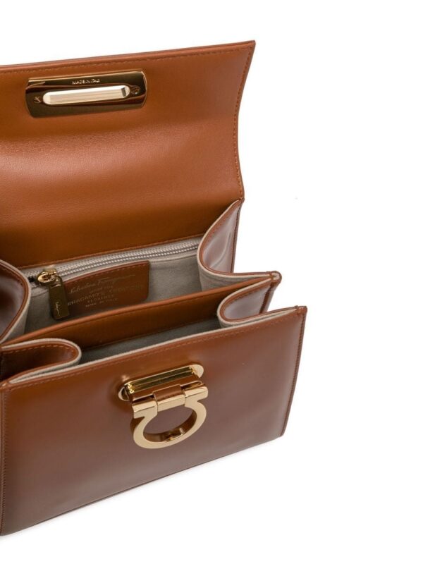 18619739_40212362_1000.jpg Ferragamo Iconic tote bag