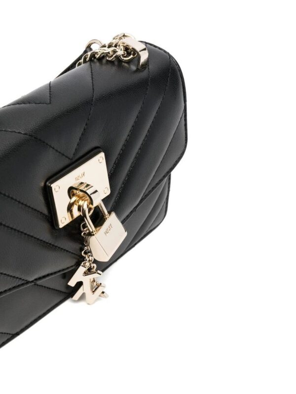 18630221_40357647_1000.jpg DKNY quilted shoulder bag