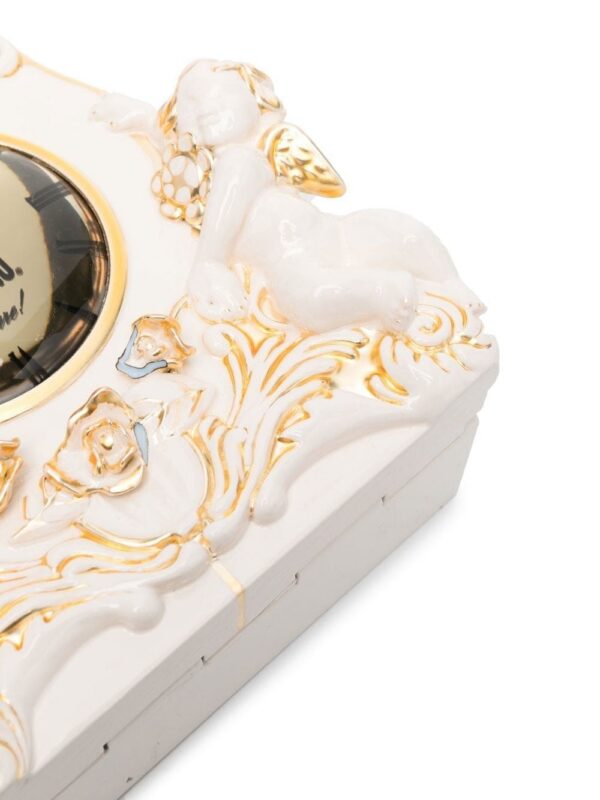 18663886_40357872_1000.jpg Moschino clock sculpted clutch