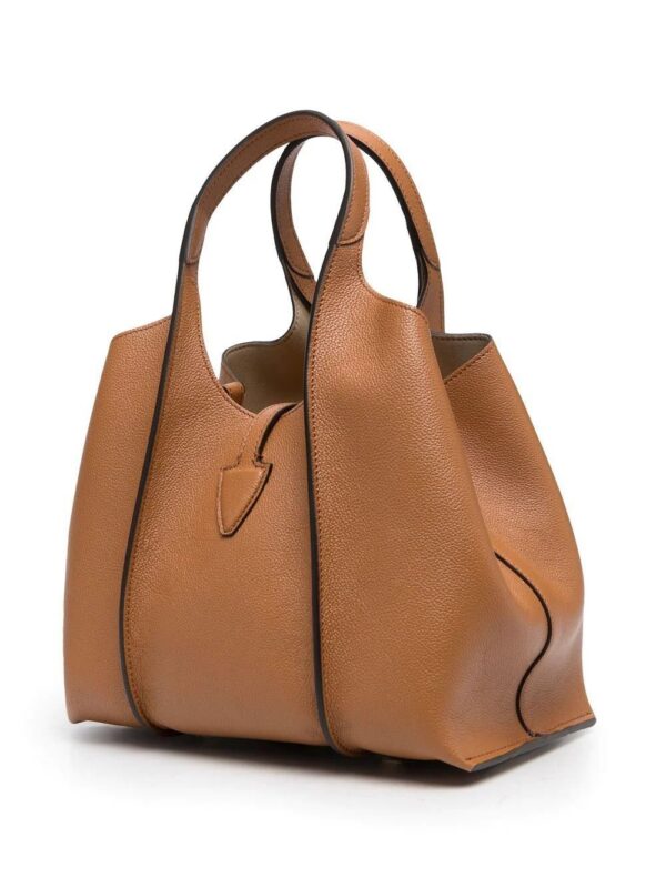 18670835_40373319_1000_d2a95319-f9f1-4460-b771-284abb3aa59c.jpg Tod's Timeless logo-plaque tote bag