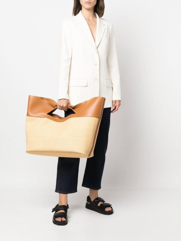 18676580_40530773_1000-1.jpg Alexander McQueen The Bow straw-woven tote bag