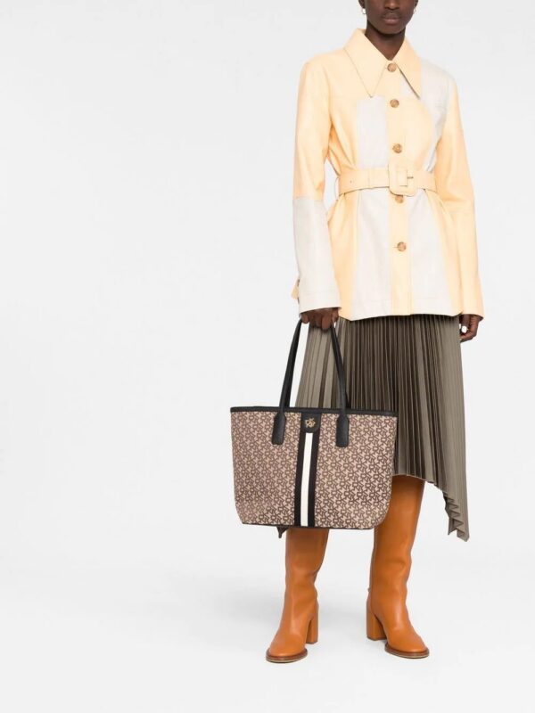 18705167_40531161_1000.jpg DKNY logo-print tote bag