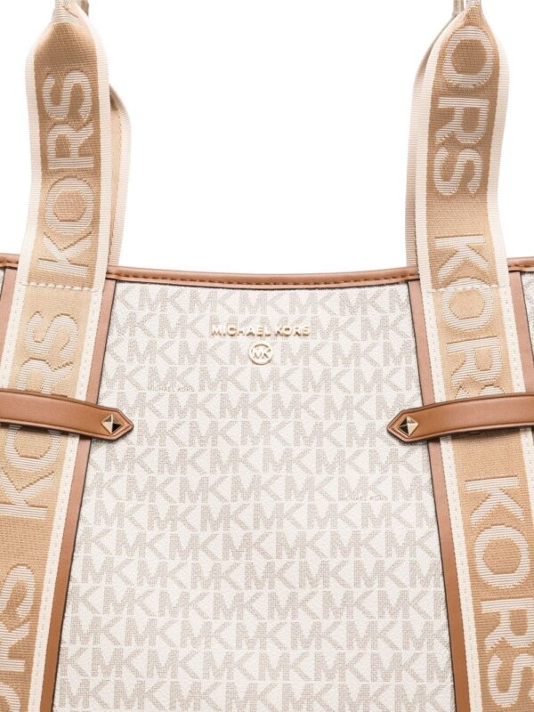 18738522_40654694_1000-1.jpg Michael Kors Maeve logo-strap tote bag