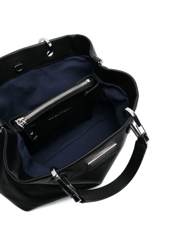18741818_40544024_1000.jpg Emporio Armani logo-plaque leather tote bag