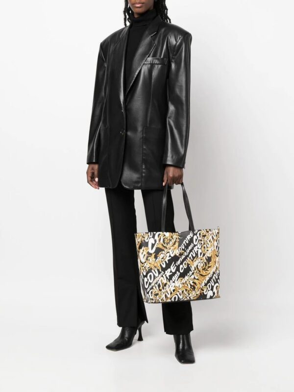 18808246_40907732_1000.jpg Versace Regalia Baroque-print tote bag