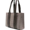 18824425_42014957_1000.jpg Chloé embroidered-logo tote bag