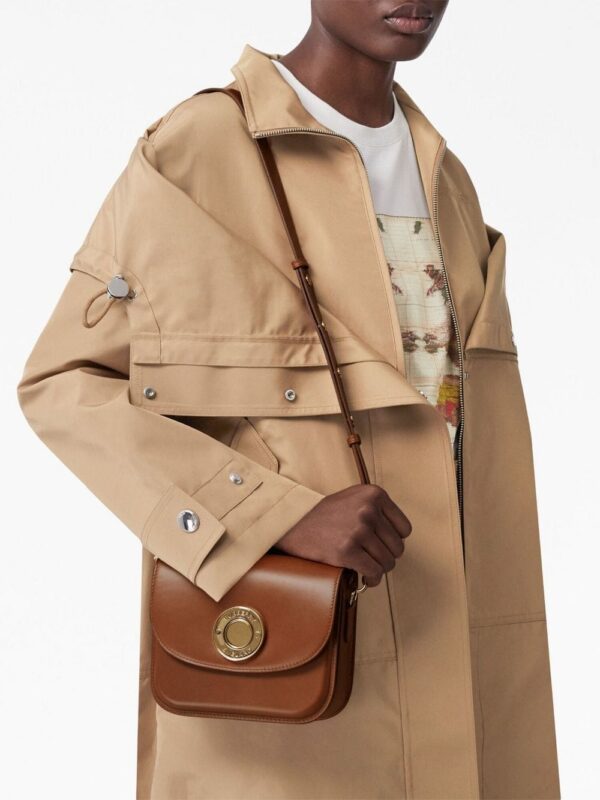 18849188_45151182_1000.jpg Burberry logo-plaque shoulder bag