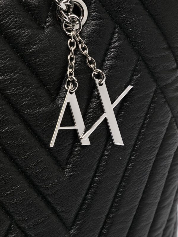 18870861_41913477_1000.jpg Armani Exchange padded shoulder bag