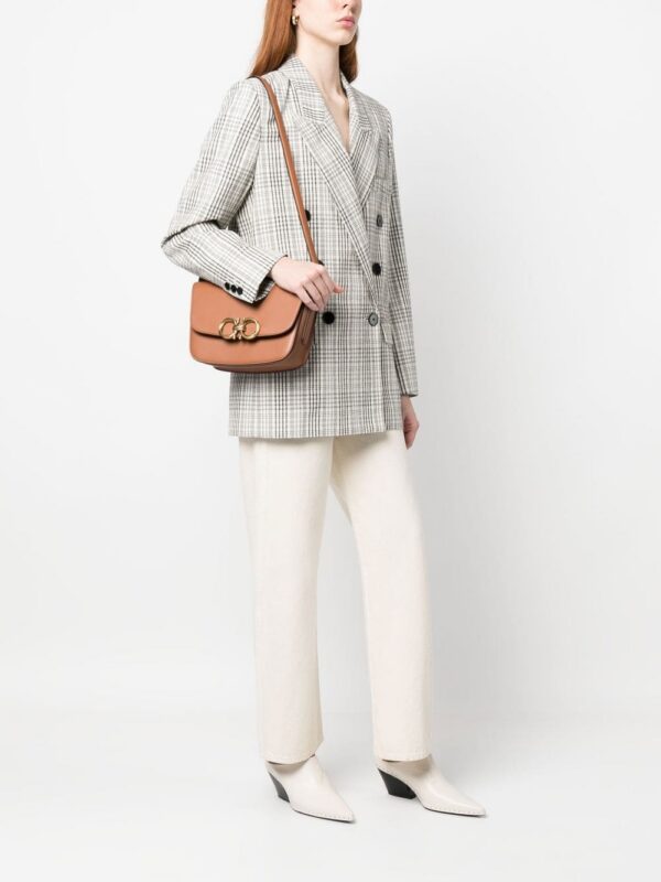 18896338_43442086_1000.jpg Ferragamo Trapezio leather crossbody bag