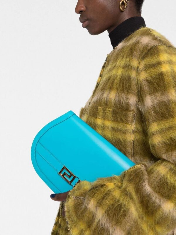 18919450_41374317_1000.jpg Versace oversized logo clutch bag